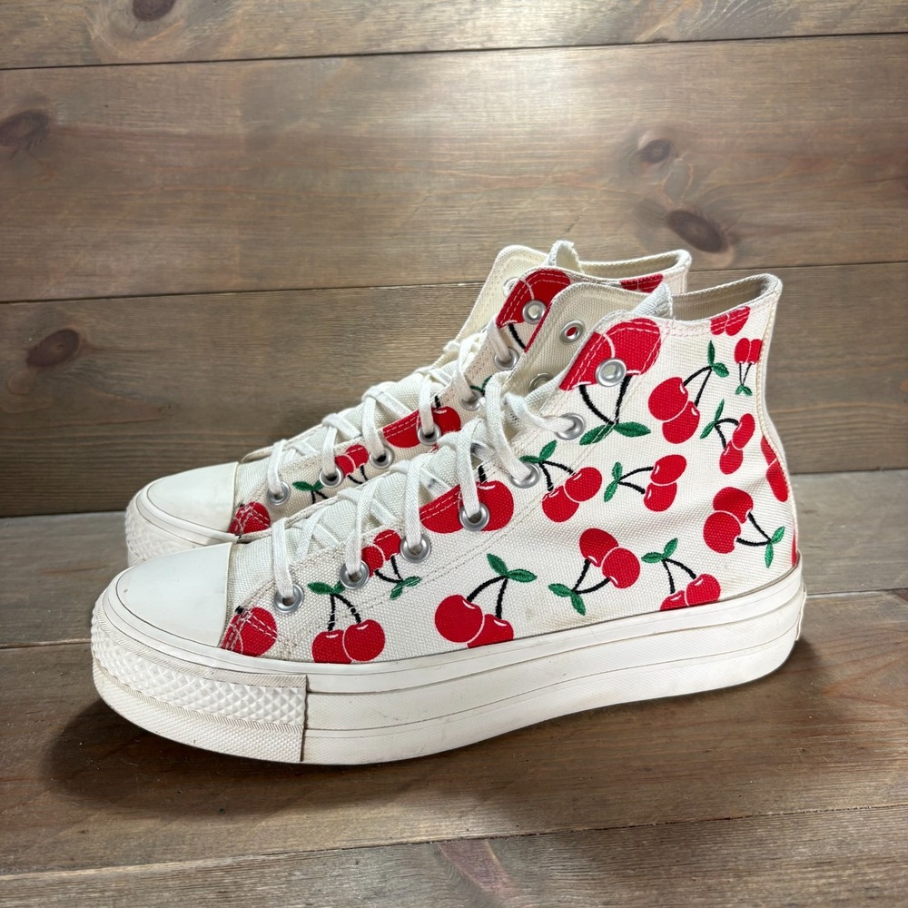 Converse Chuck Taylor Lift Womens size 10 shoes White Cherry Platform sneakers